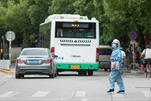Europa emerge del confinamiento, pero las infecciones en Asia aumentan 6 Europa emerge del confinamiento, pero las infecciones en Asia aumentan - 24417f23 photo6 610