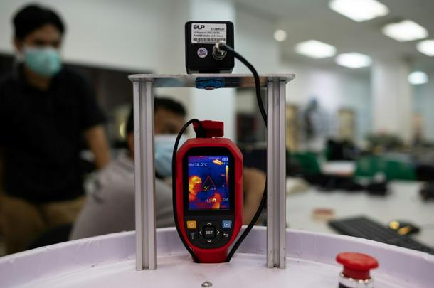 'Medibot' hará rondas en salas de virus de Malasia 2 'Medibot' hará rondas en salas de virus de Malasia - 8db70f46 photo2 610
